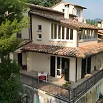 Casaregina In Collina פוליניו