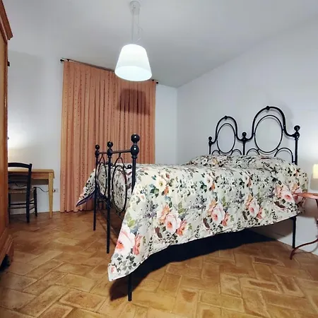 Bed and breakfast Casaregina In Collina 3*