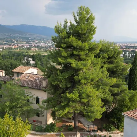 Casaregina In Collina לינה וארוחת בוקר 3*
