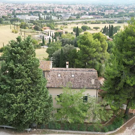 Casaregina In Collina Foligno