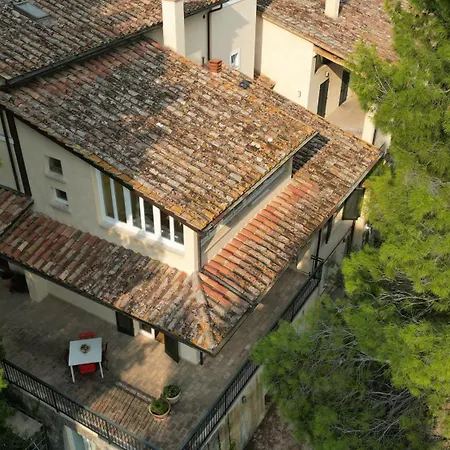 Casaregina In Collina 3* Foligno